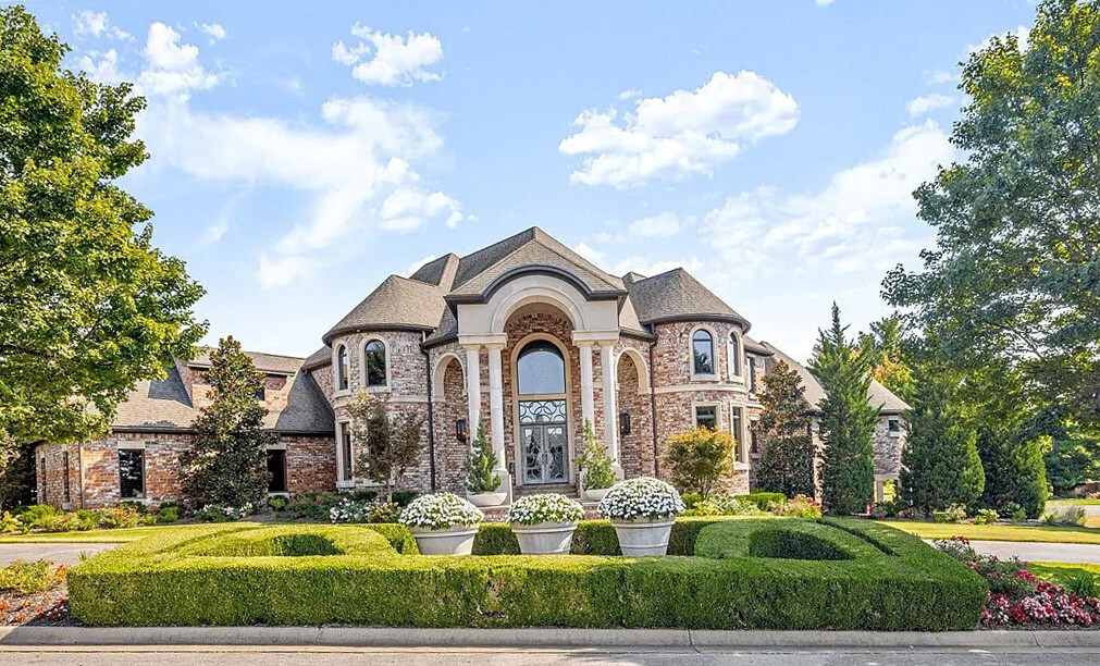 Front Exterior of 9000sf Pinnacle Total Renovation